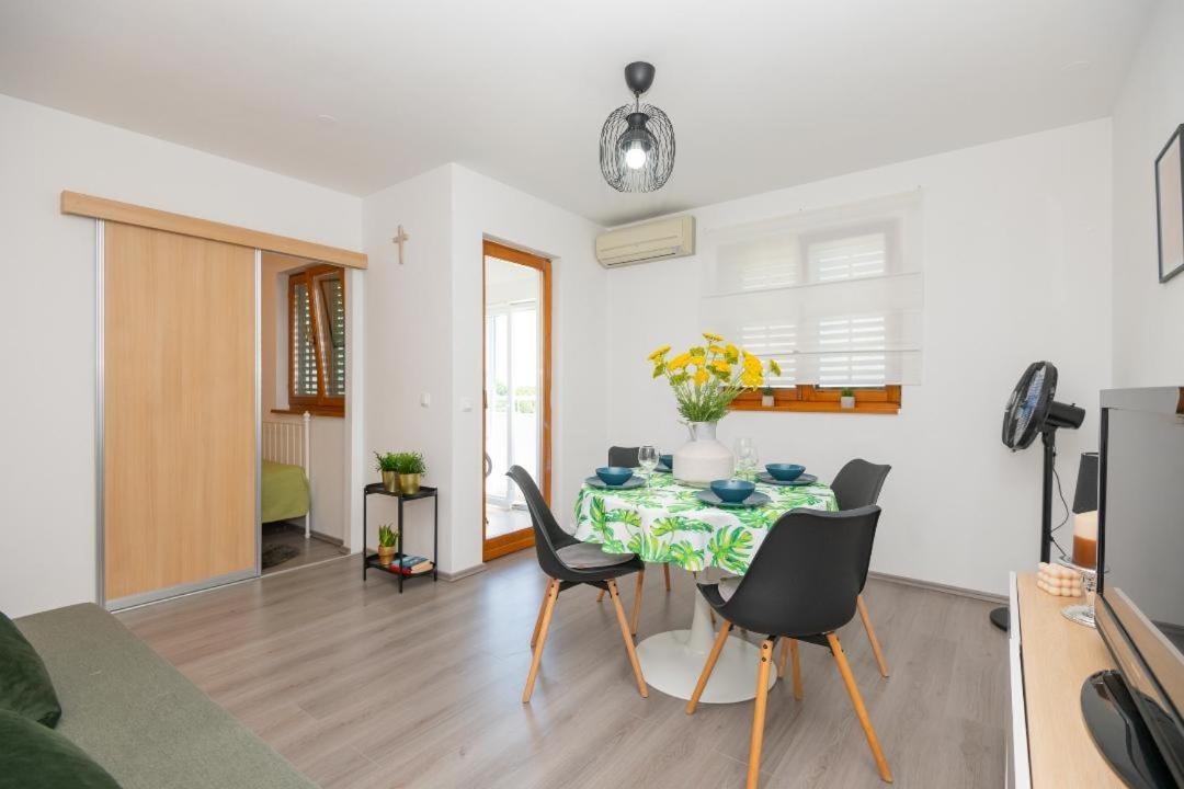 Panorama Suite Apartment - Stan Na Dan I Vise Imotski Kültér fotó